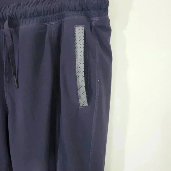 LULULEMON elastic waist joggers.  Size 8 - Picture 3 of 7